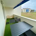 Au Bord De L'ocean Avec Piscine Apartmán
