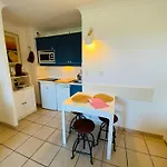 Au Bord De L'ocean Avec Piscine Apartmán